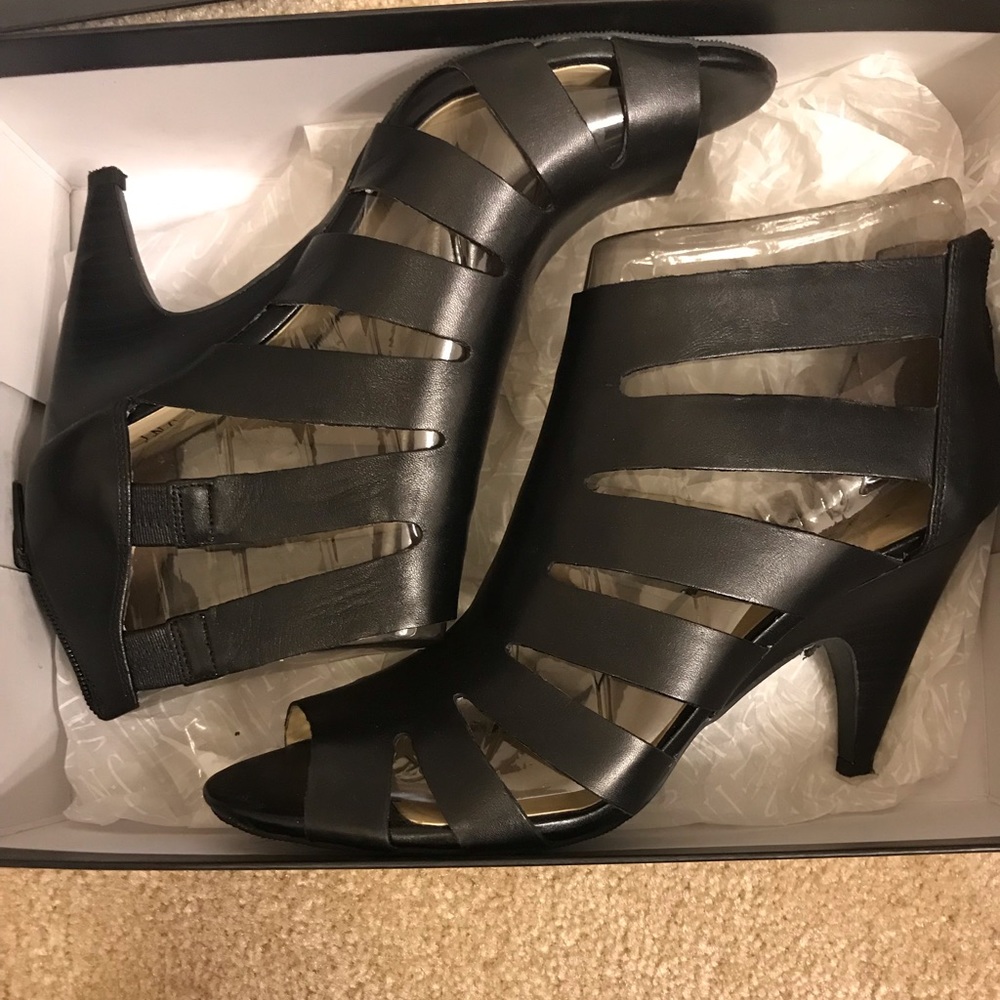 Heel Booties 🥰